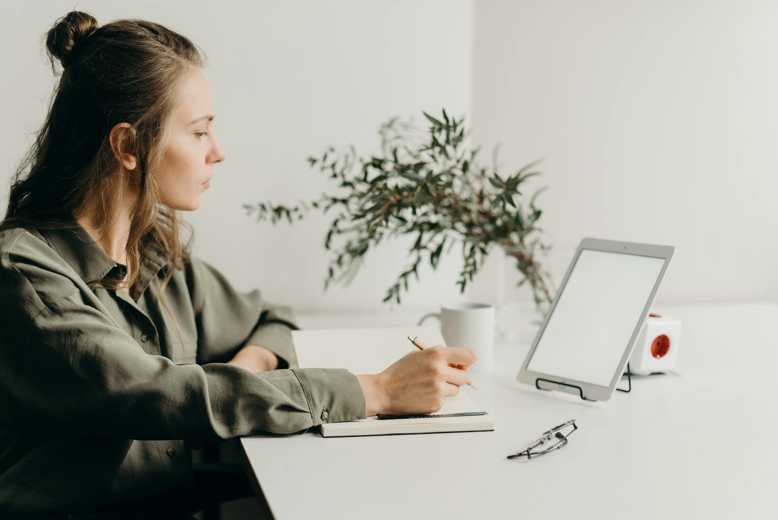 How to Create a Winning Freelancer Profile That Attracts High-Paying Clients